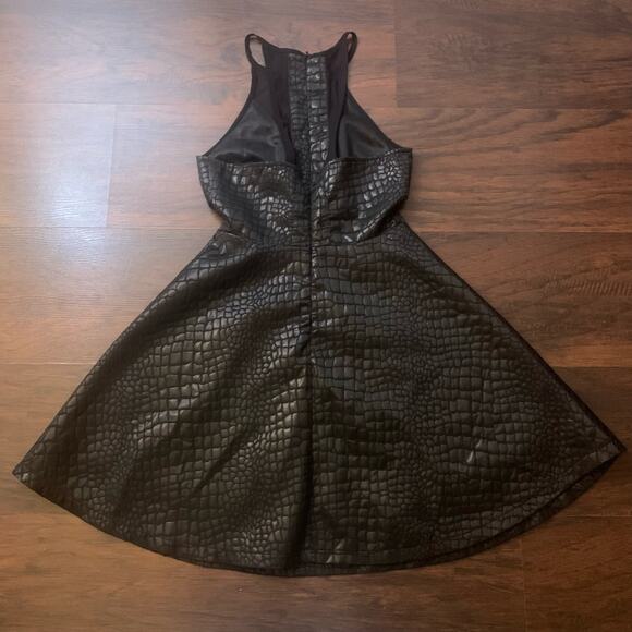 ASTR the Label black shiny snakeskin fit & flare mini dress size XS - Picture 5 of 12